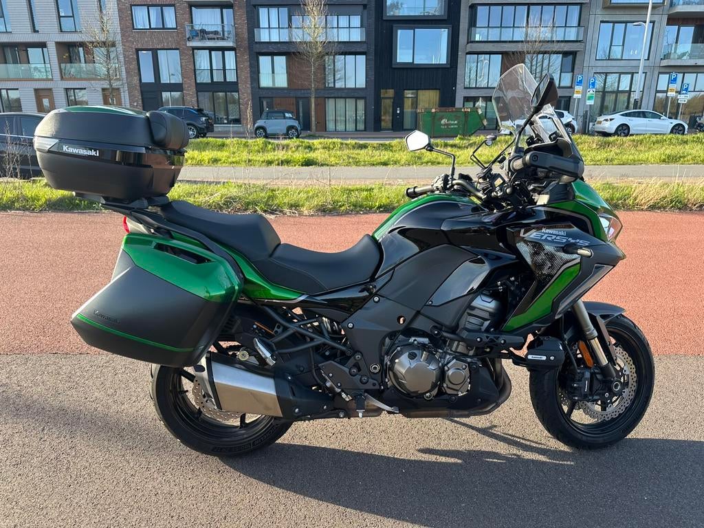 Kawasaki Versys 1000 SE GT, bj 2022, Motoren, Motoren | Kawasaki, Handvatverwarming, 4 cilinders, Motorrijbewijs A, Particulier