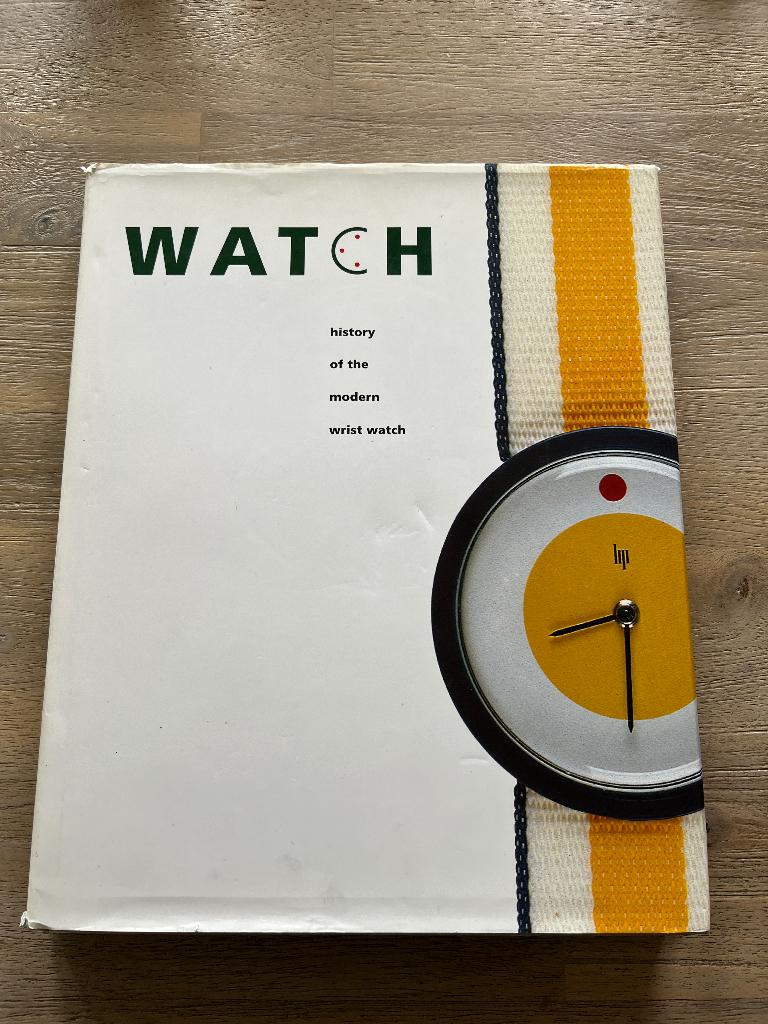 Watch zeldzaam horloge collectors boek, Ophalen of Verzenden, Gelezen