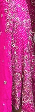Prachtige Bollywood Lehenga - Roze met Strass, Maat 38/40 (M), Overige typen, Nieuw, Ophalen of Verzenden