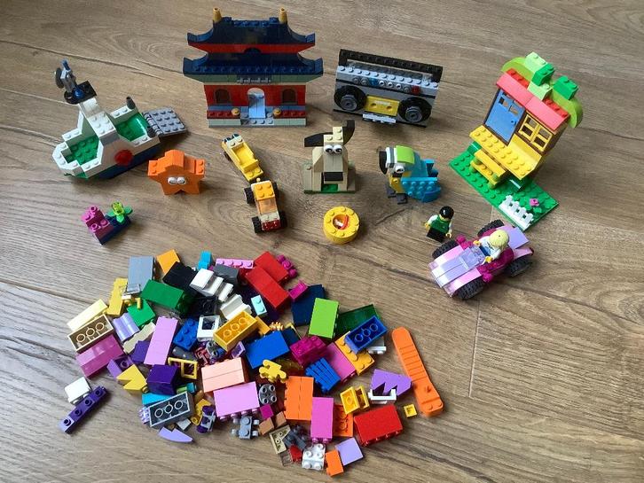 Lego Bouwset 10702  Creatief en Kleurrijk, met bonus mini’s, Kinderen en Baby's, Speelgoed | Duplo en Lego, Gebruikt, Lego, Complete set