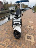 Vespa sprint 80cc 4t4v 2019 akrapovic, Fietsen en Brommers, Scooters | Vespa, Ophalen, Overige modellen, Maximaal 45 km/u, Zo goed als nieuw