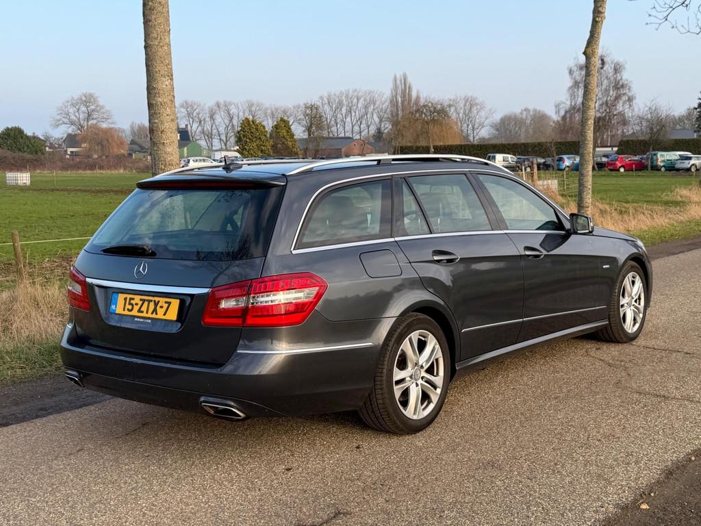 Mercedes-Benz E-klasse Estate 350 CDI Avantgarde AUT APK 01-, Auto's, Mercedes-Benz, Automaat, Euro 5, Achterwielaandrijving, Gebruikt