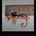 Nieuwe Broche Zwarte Kat op Tak, Overige materialen, 4 tot 7 cm, Zwart, Nieuw