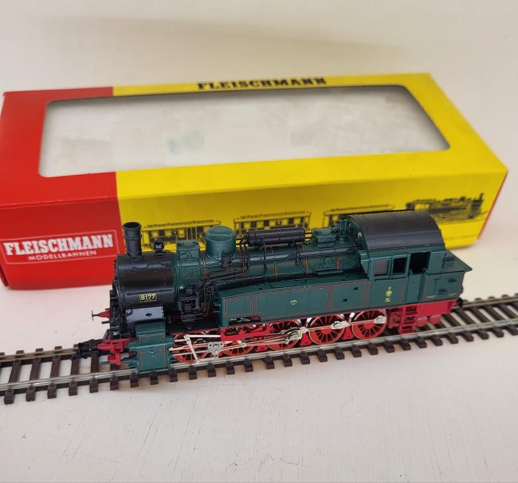 Fleischmann HO 4810 Tenderlok T16.1 KPEV, BR 94.5 DRG/ DB, Hobby en Vrije tijd, Verzenden, Fleischmann, Zo goed als nieuw, Analoog