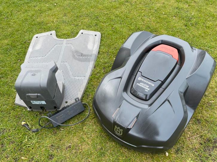 Husqvarna 420 automower/robotmaaier, Tuin en Terras, Grasmaaiers, Gebruikt, Ophalen of Verzenden
