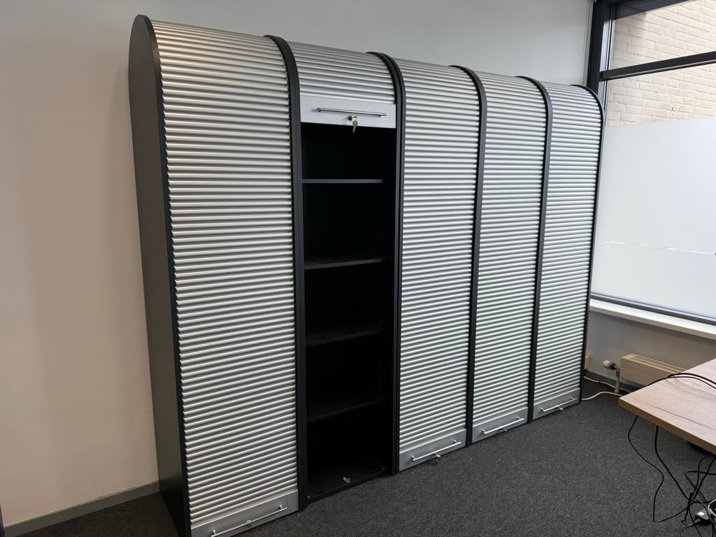 Topdesk roldeurkast - Pastoe look a like, Huis en Inrichting, Kasten | Roldeurkasten en Archiefkasten, Minder dan 50 cm, Gebruikt