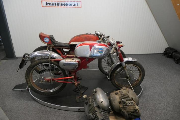 Benelli Imperiale sport 125, 2 stuks in 1 koop, Motoren, Motoren | Oldtimers, Sport