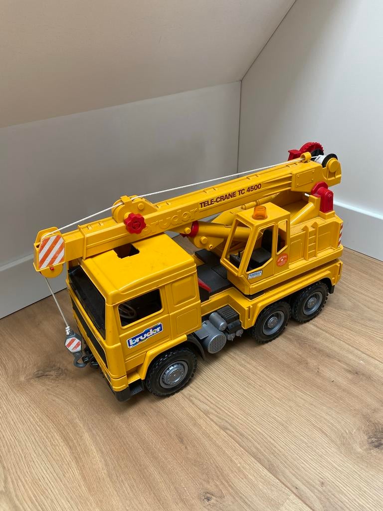 Bruder hijskraan, Ophalen, Gebruikt
