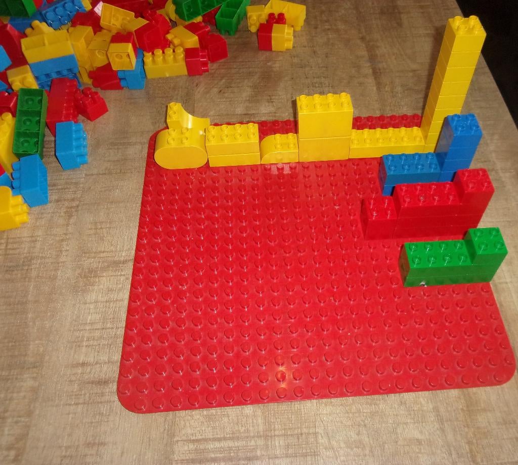 Duplo grondplaat met blokjes en bouwstenen, Ophalen of Verzenden, Zo goed als nieuw, Losse stenen, Duplo