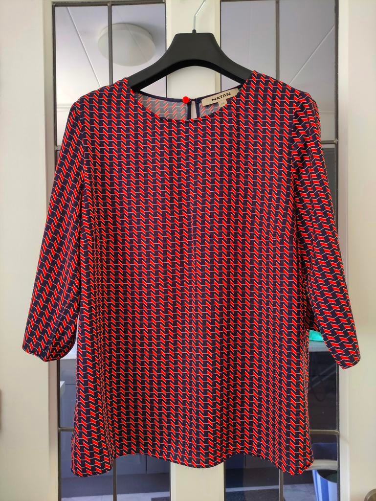 Natan blouse maat 44, donkerblauw met rode motieven, Kleding | Dames, Blouses en Tunieken, Blauw, Maat 42/44 (L), Ophalen of Verzenden