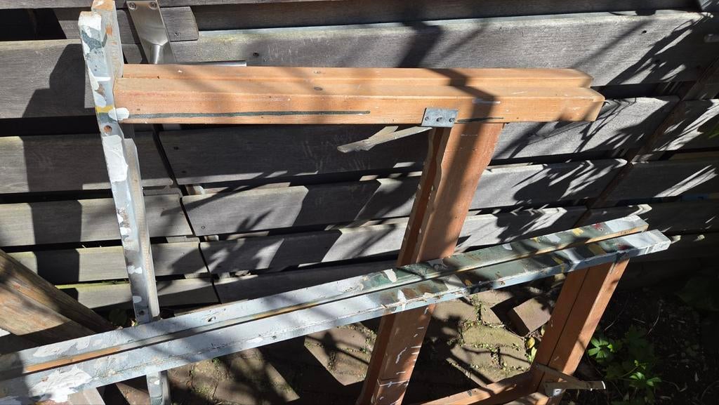 Twee stevige gebruikte bokken voor klus- en schilderwerk, Doe-het-zelf en Verbouw, Steigers, Ophalen, Gebruikt, Overige typen