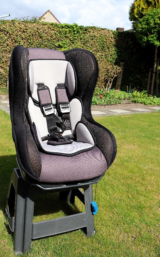 te koop: autokinderstoeltjes, Kinderen en Baby's, Autostoeltjes, Autogordel of Isofix, Gebruikt, 9 t/m 18 kg, Verstelbare rugleuning