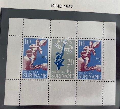 1969 Bloc Kinderzegels - Kinderspelen , Postzegels en Munten, Postzegels | Suriname, Ophalen of Verzenden, Postfris