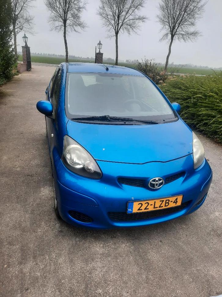 Toyota Aygo 1.0 12V Vvt-i 5DRS 2010 Blauw, Auto's, Toyota, Particulier, Aygo, Benzine, A, Hatchback, Handgeschakeld, Origineel Nederlands
