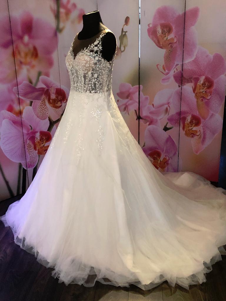 Nieuw maat 38 of kleine maat 38/40 ZYRA, Kleding | Dames, Trouwkleding en Trouwaccessoires, Trouwjurk, Overige kleuren, Nieuw