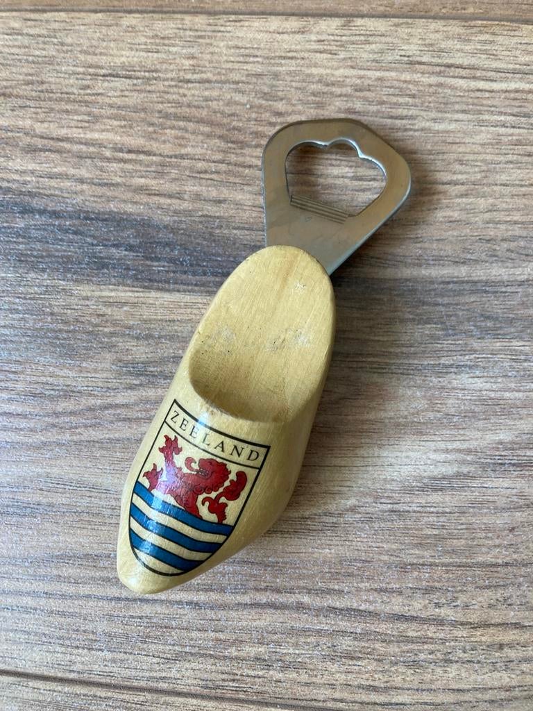 Gratis flesopener houten klomp Zeeland, Ophalen, Gebruikt
