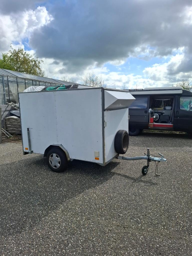 Gesloten aanhanger ideaal voor motorsport in goede staat., Auto diversen, Aanhangers en Bagagewagens, Ophalen, Gebruikt