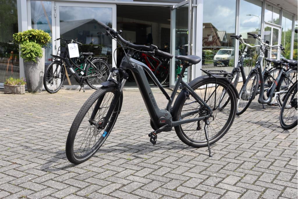 Cube Touring QN1 l Bosch Performance l 400 km, Niet ingevuld, Niet ingevuld, Ophalen of Verzenden, Zo goed als nieuw