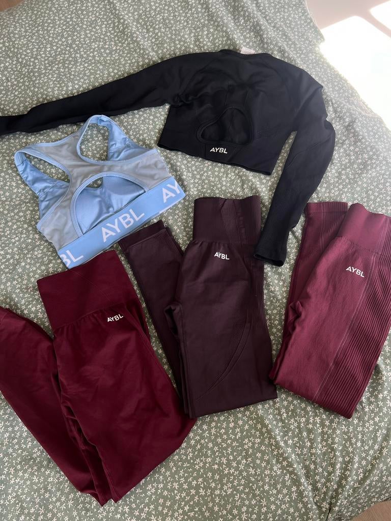 Aybl kledingpakket maat xs , s en m, Kleding | Dames, Sportkleding, Overige kleuren, Ophalen of Verzenden, Maat 36 (S), Fitness of Aerobics
