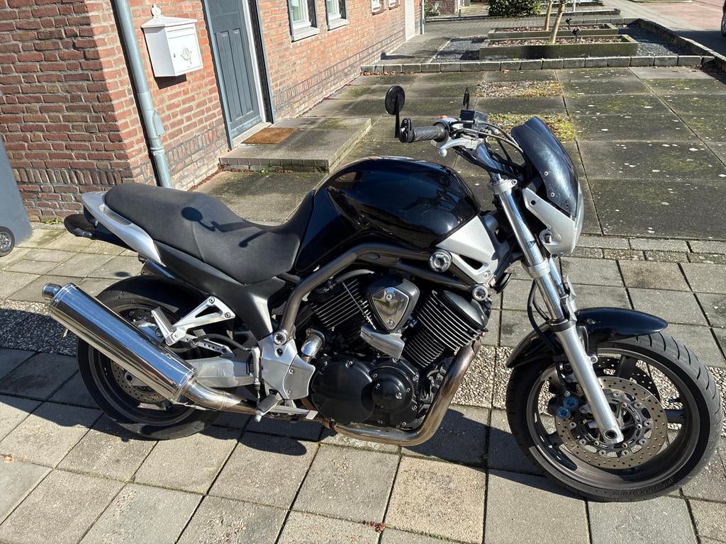 Yamaha bulldog 1100, Motoren, 2 cilinders, Motorrijbewijs A, Sportuitlaat, Particulier