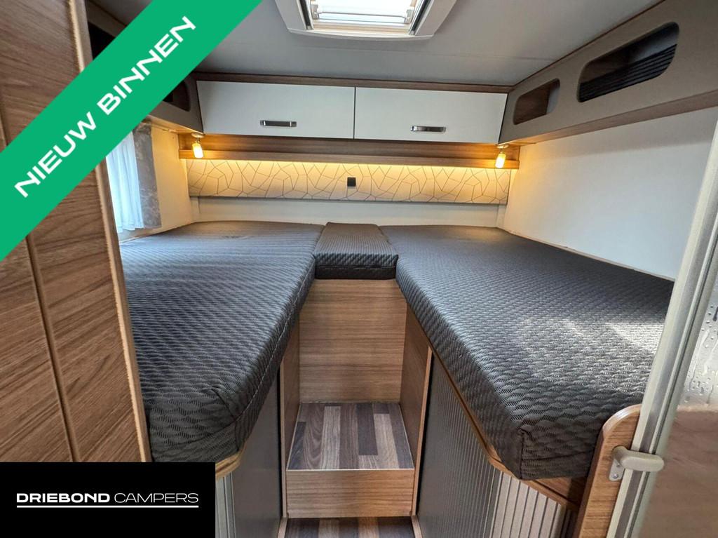 Weinsberg 700MEG CaraCore 9T-Automaat Enkele Bedden Hefbed L, Caravans en Kamperen, Campers, Weinsberg, Airbags, 7 tot 8 meter