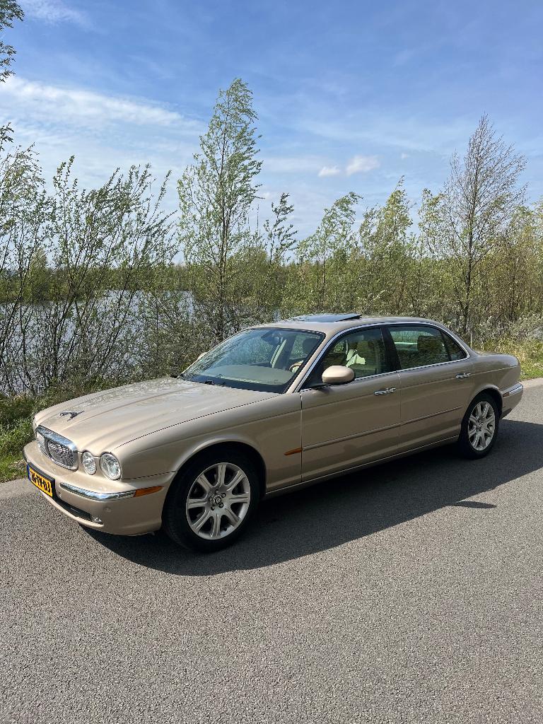 Jaguar XJ X350 4.2 V8 LongWheelBase LWB, Automaat, Sound system, Achterwielaandrijving, 1772 kg