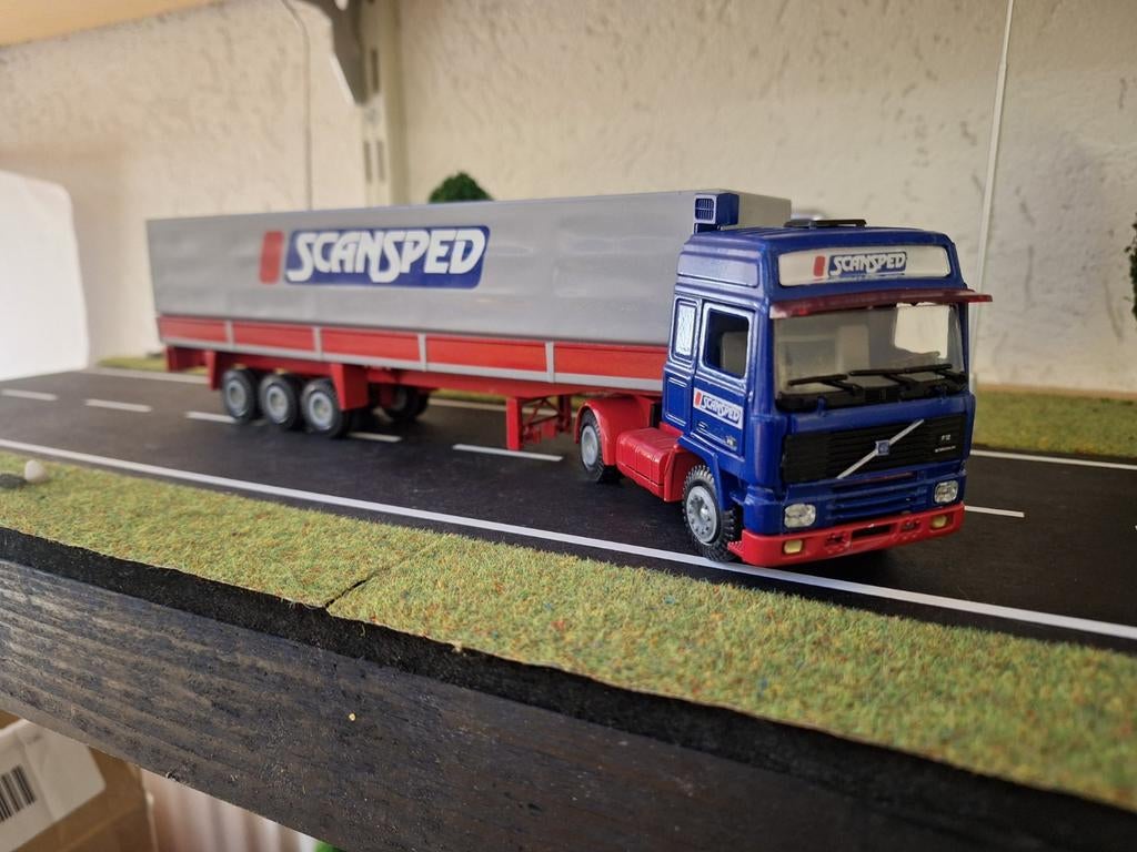 VOLVO F12.       SCANSPED.      TEKNO, Hobby en Vrije tijd, Modelauto's | 1:50, Ophalen of Verzenden, Zo goed als nieuw, Bus of Vrachtwagen