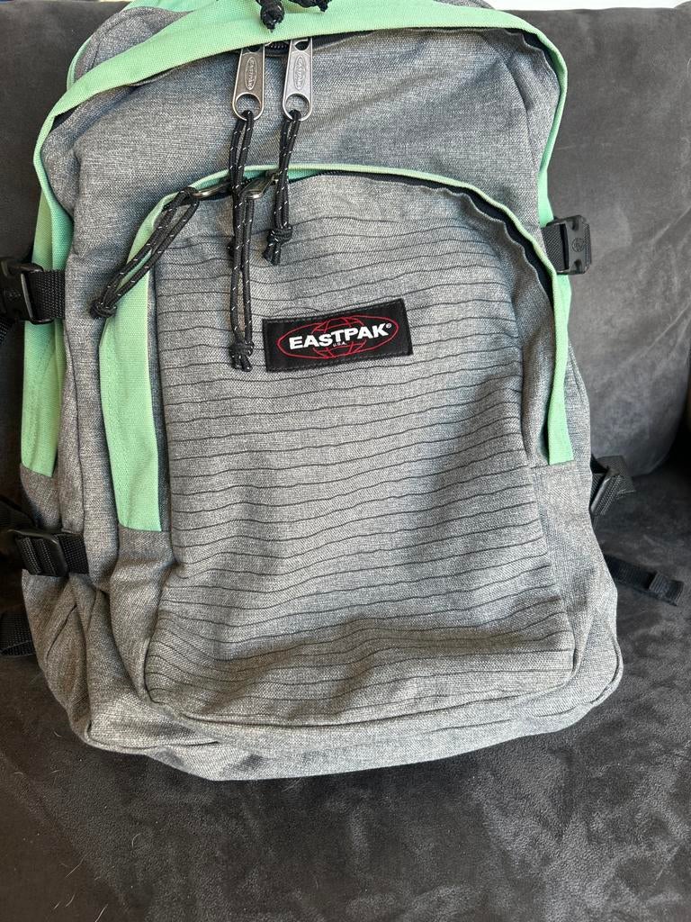 Eastpak Provider zgan met laptopvak., Sieraden, Tassen en Uiterlijk, Tassen | Rugtassen, 25 tot 40 cm, Ophalen of Verzenden, Zo goed als nieuw