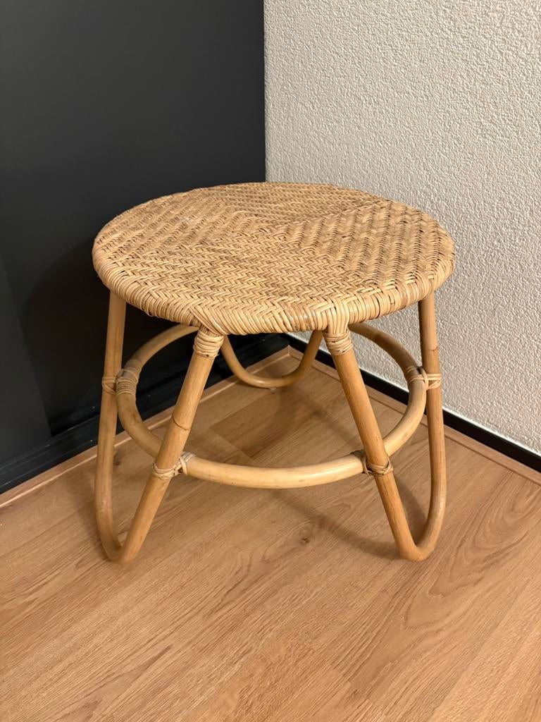 Rotan tafeltje, Huis en Inrichting, Tafels | Bijzettafels, Ophalen, Minder dan 45 cm, Minder dan 55 cm, Rond