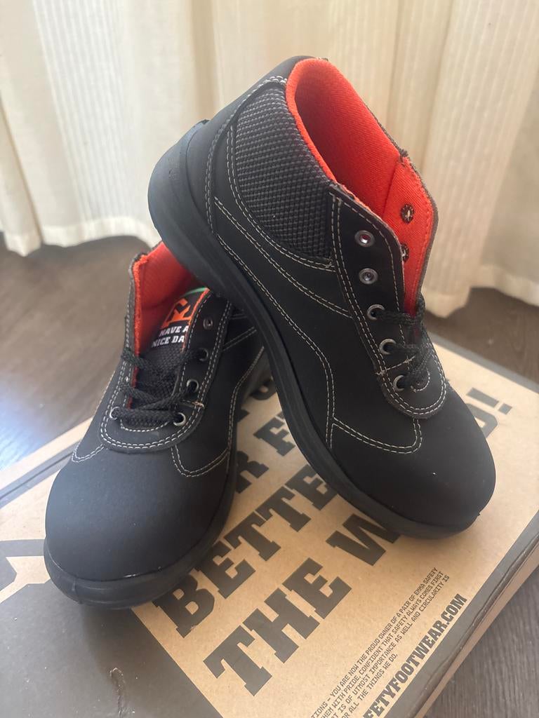Emma Anouk Dames Werkschoenen Maat 35. Nieuw!, Ophalen of Verzenden, Nieuw, Zwart, Werkschoenen