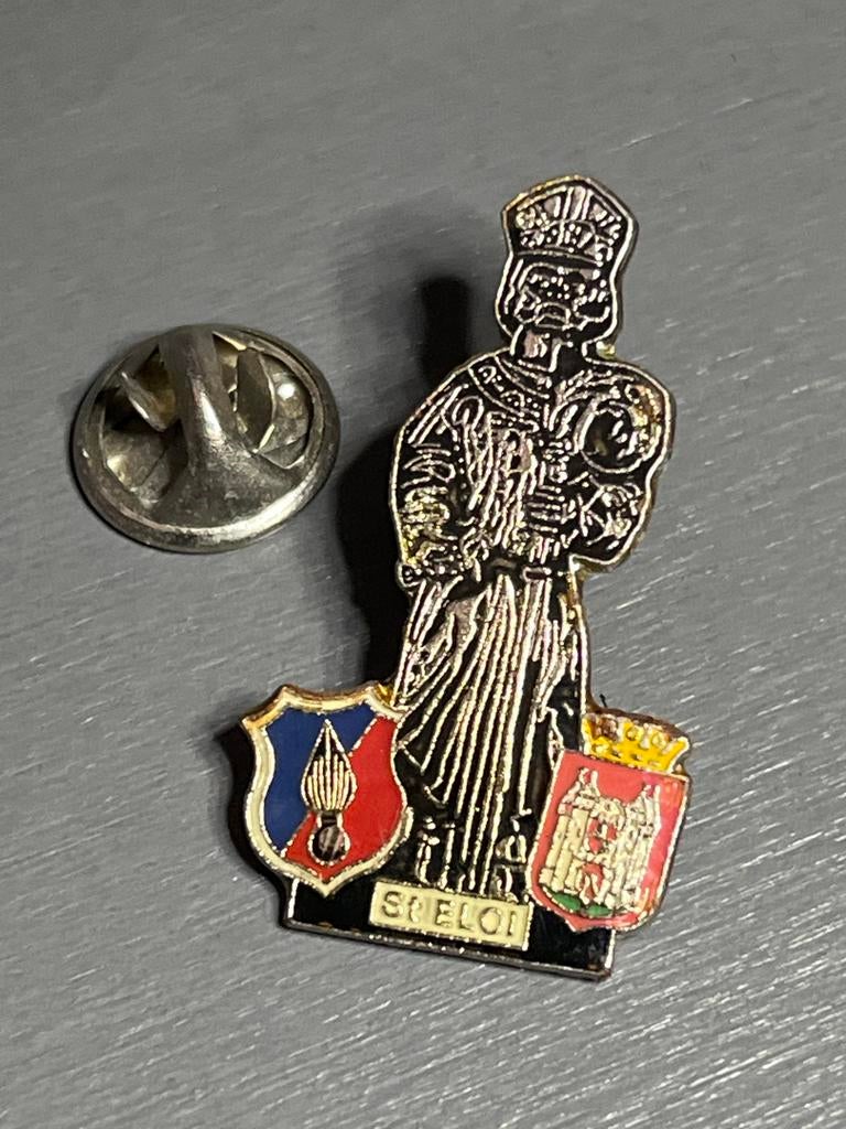 Vintage Sint-Elooi Speldje/Pin - Religieus Figuur, Verzamelen, Speldjes, Pins en Buttons, Gebruikt, Ophalen of Verzenden, Speldje of Pin