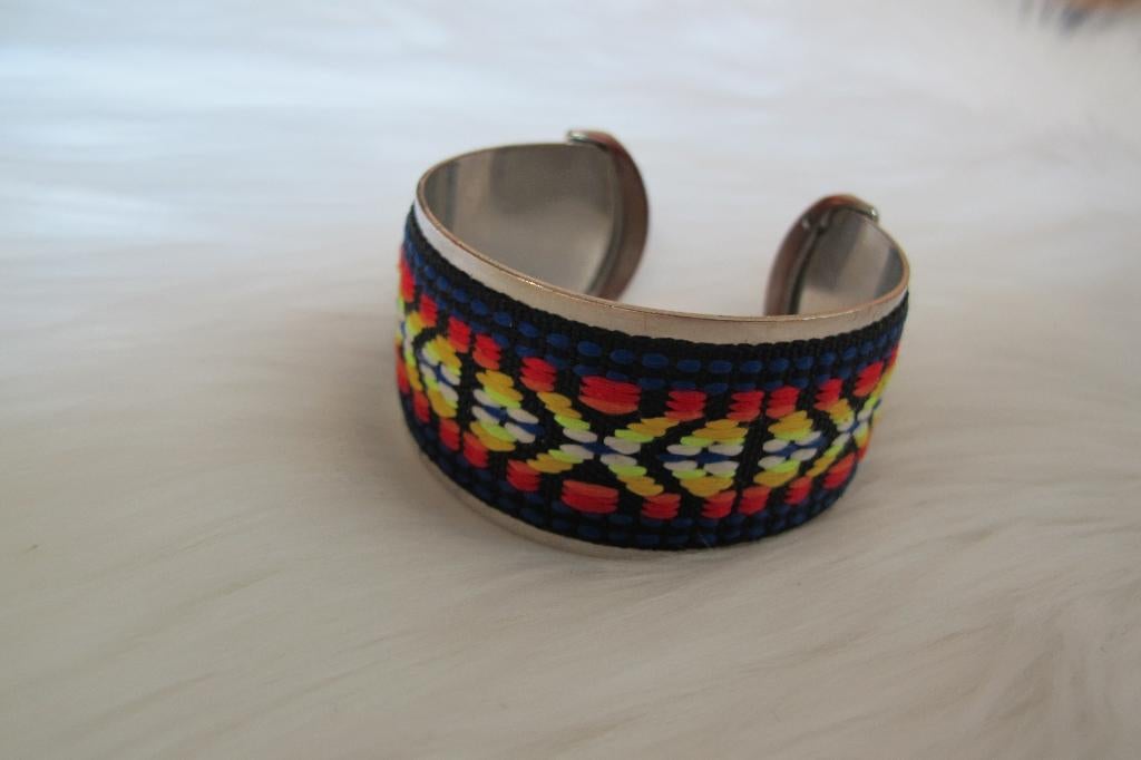 Silver fabric bangle, Ophalen of Verzenden, Gebruikt, Zilver, Overige materialen