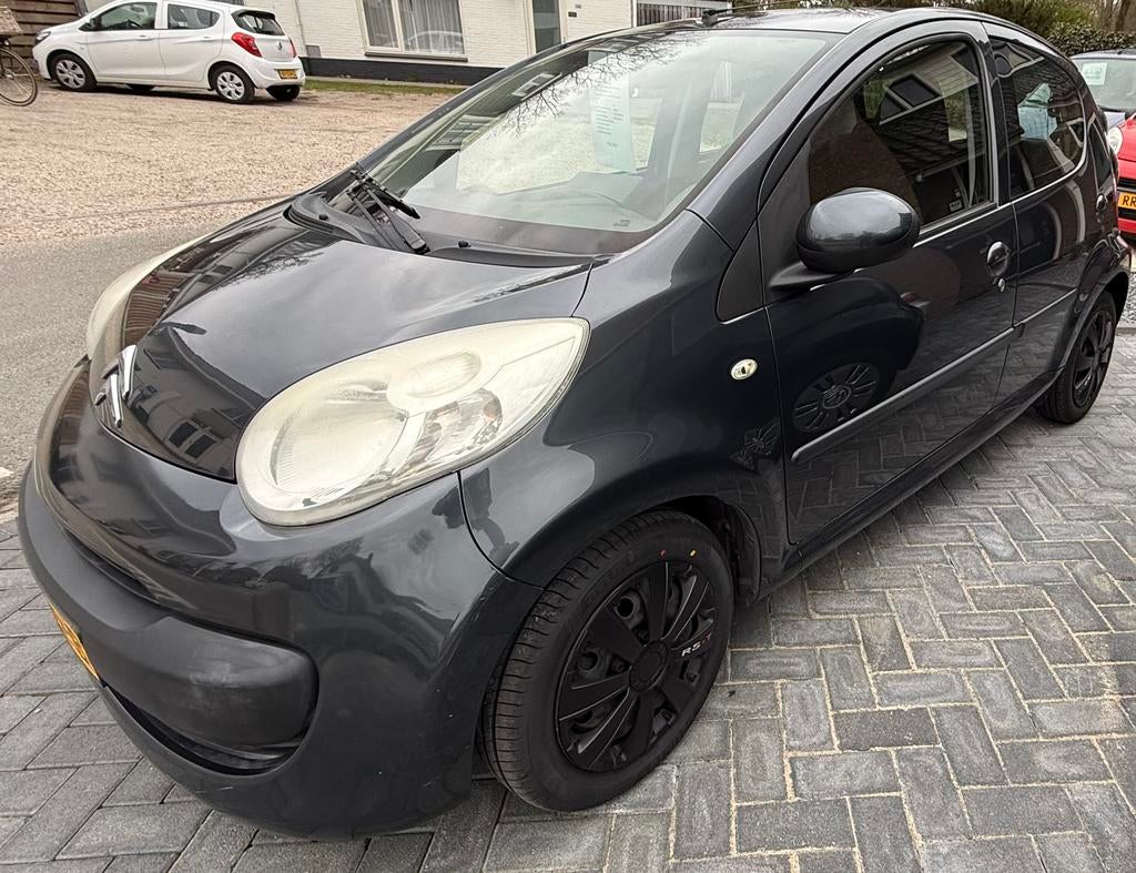 Citroën C1 Grijs 5-DRS (nap)(CarPlay)(Airco)(Isofix), Voorwielaandrijving, Stof, Zwart, 4 stoelen