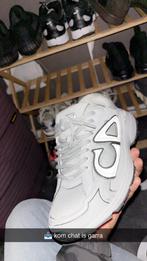 Originele B30 sneakers maat 39 met doos, Kleding | Dames, Schoenen, Ophalen of Verzenden, Gedragen, Grijs, Sneakers of Gympen