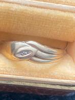 Gouden ring met diamantje 333, Verzenden, Goud