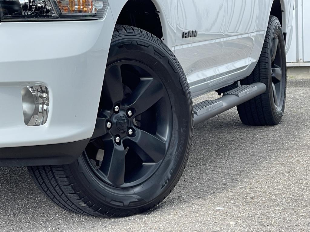 Dodge Ram 1500 pick up Classic Crew Cab 4x4 lpg (bj 2021), Automaat, Euro 5, Stof, Gebruikt