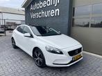 Volvo V40 2.5 T5 Summum uniek full option pano adaptieve cru, Auto's, Volvo, Euro 5, Gebruikt, Zwart, 700 kg