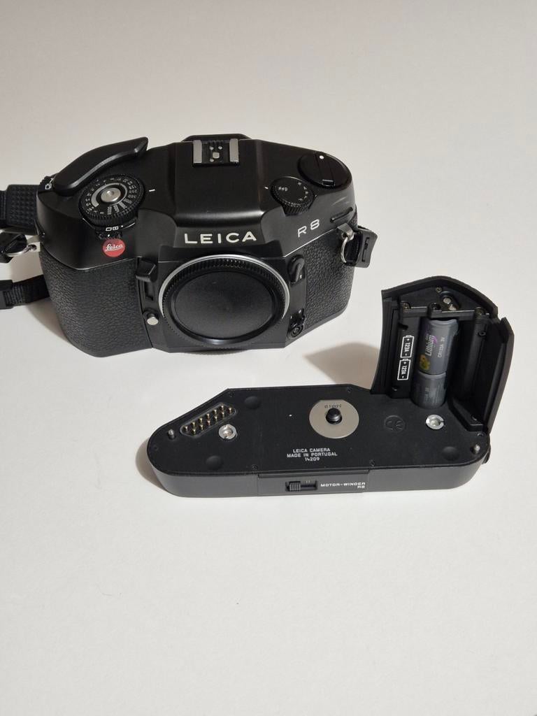Leica R8 met motor winder en Summicron-R 50mm, Audio, Tv en Foto, Fotocamera's Analoog, Ophalen