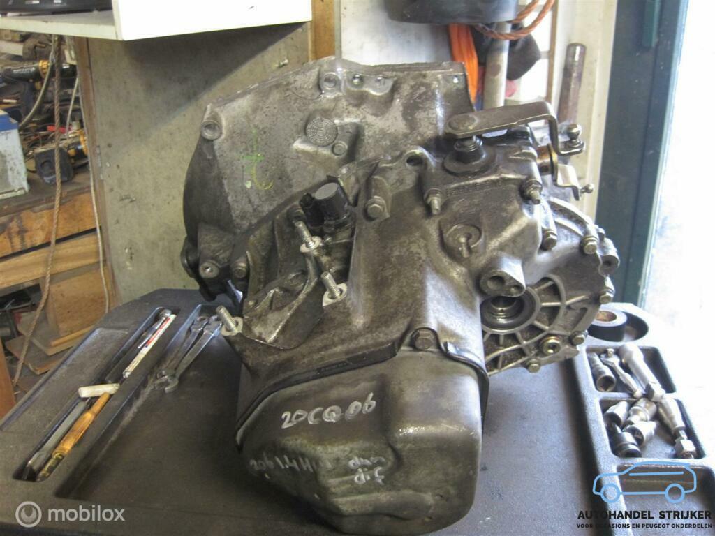 5-versnellingsbak 20cp57 20cq06 Peugeot 206 1.4 HDI  '98-'09, Auto-onderdelen, Ophalen of Verzenden, Peugeot, Peugeot