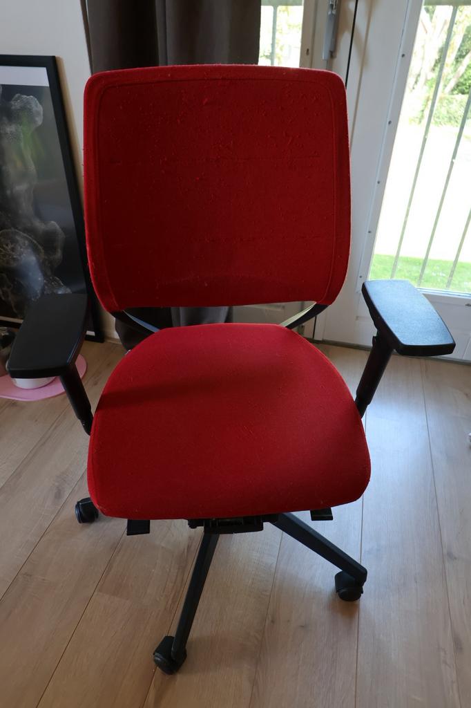 Gratis bureaustoel merk Sedus, Ophalen, Gebruikt, Rood, Bureaustoel