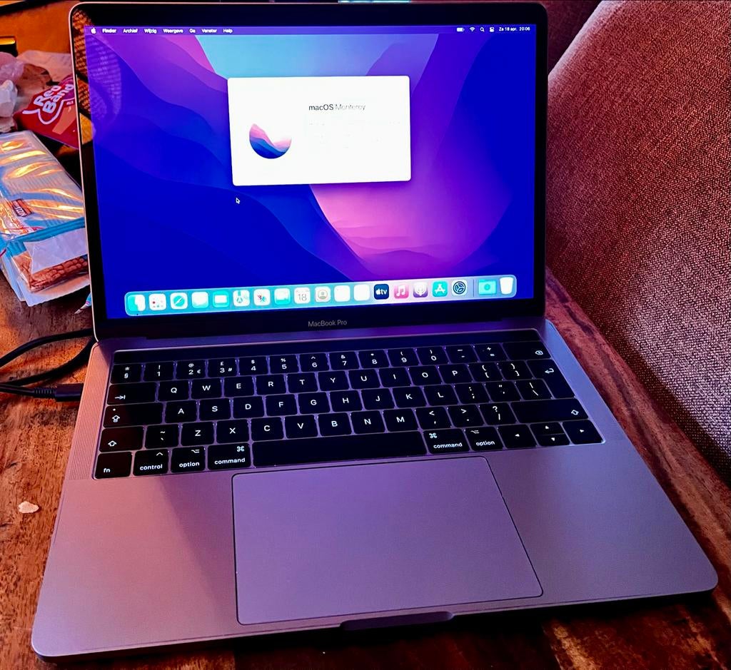 MacBook Pro 2016 13 inch 8GB 256GB SSD, Computers en Software, Apple Macbooks, MacBook Pro, Gebruikt, 256 GB, 2 tot 3 Ghz