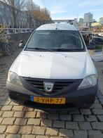 Dacia Logan 1.6 64KW VAN E4 2010 benzine, Auto's, 1119 kg, Zwart, 4 cilinders, Overige bekleding