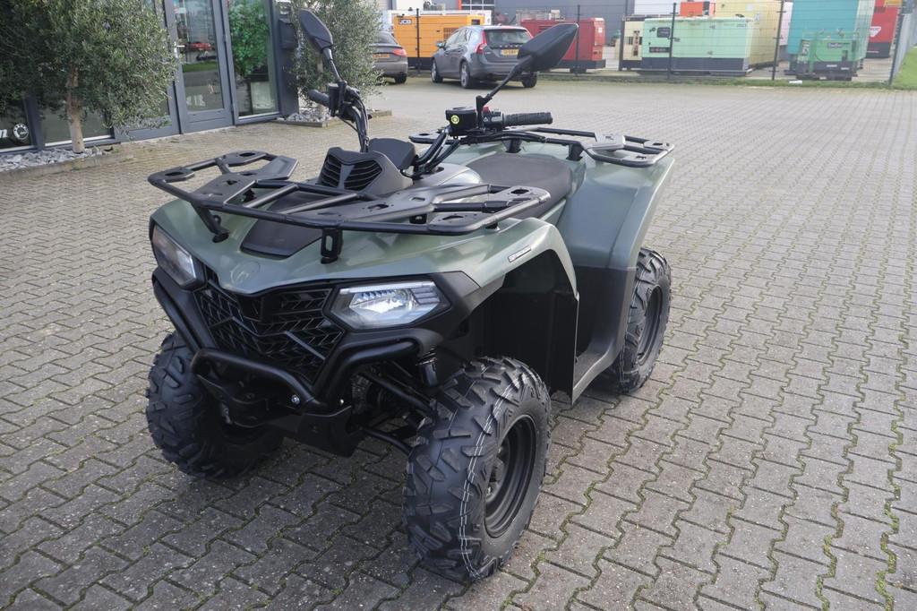 CFMOTO Cforce 450 agri QUAD 2022 T kenteken (bj 2022), Motoren, Quads en Trikes, Mooof cf moto benelux, Rijksweg 440
8710  Wielsbeke, BE