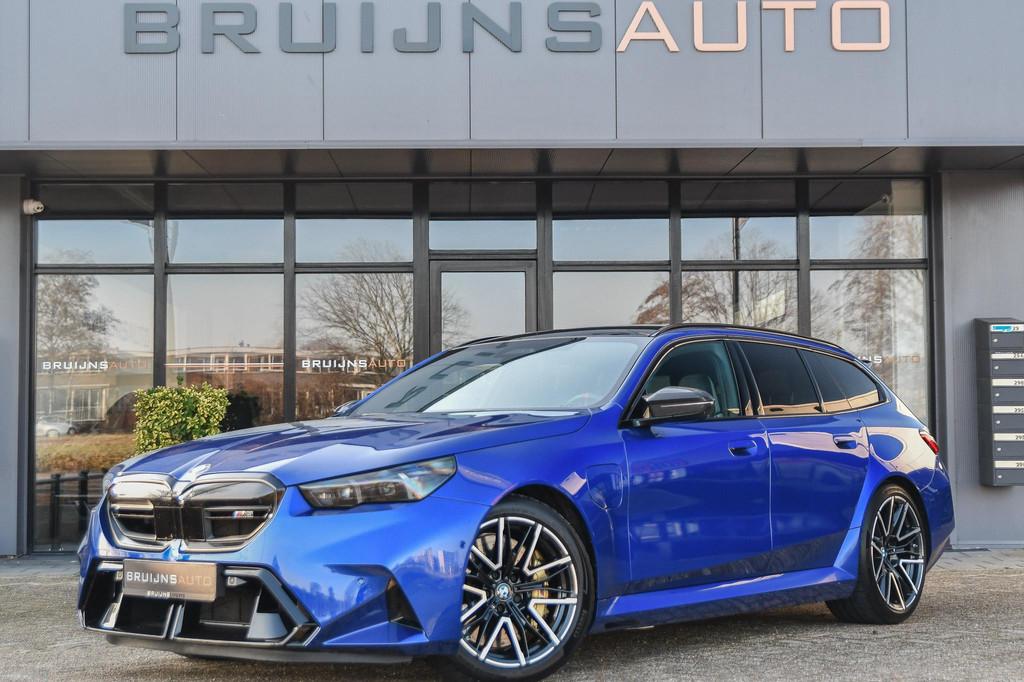 BMW M5 Touring M5 |Keramisch|Carbon|Trekhaak|Glazendak|, Auto's, Automaat, Gebruikt, 2000 kg, 135 min
