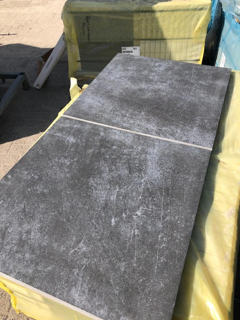 keramische terrastegels 60x60x3 1 ste keus nu 32 euro p/m2