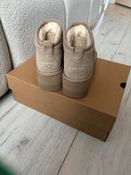 Ugg Classic Ultra Mini Platform Sand eu maat 37, Ophalen of Verzenden, Nieuw, Beige, Lage of Enkellaarzen