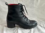 Zwarte veterlaarsjes maat 40, Zwart, Lage of Enkellaarzen, Ophalen of Verzenden, Gedragen