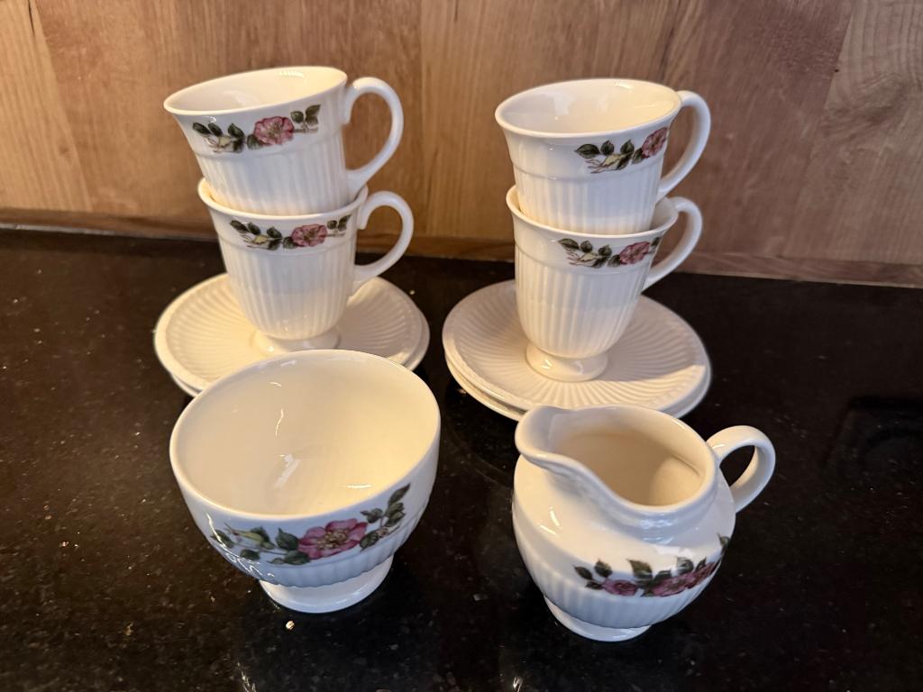 Wedgwood Edme Briar Rose, Ophalen, Zo goed als nieuw, Wedgwood, Kop(pen) en/of Schotel(s)