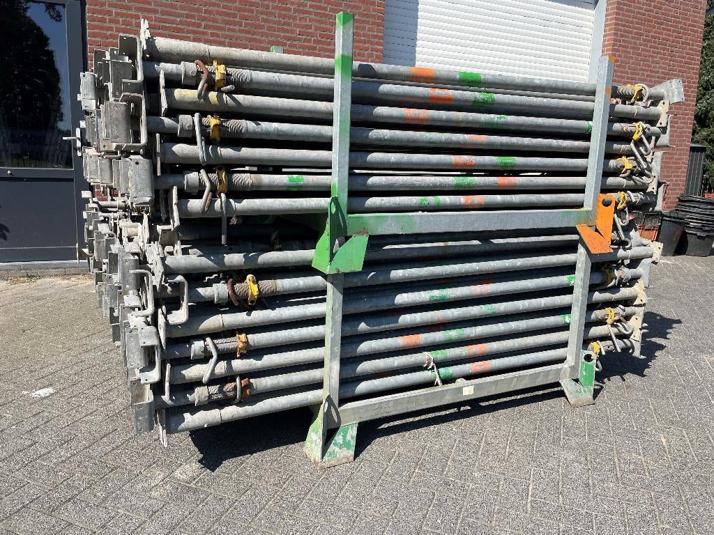 Nette bouwstempels schroefstempels stutten, Doe-het-zelf en Verbouw, Overige Doe-het-zelf en Verbouw, Ophalen, Zo goed als nieuw