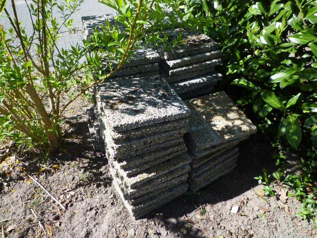 Drainagetegels gebruikt plm 150 stuks  GRATIS af te halen!!!, Ophalen, Gebruikt, Steen of Klei, Overige typen